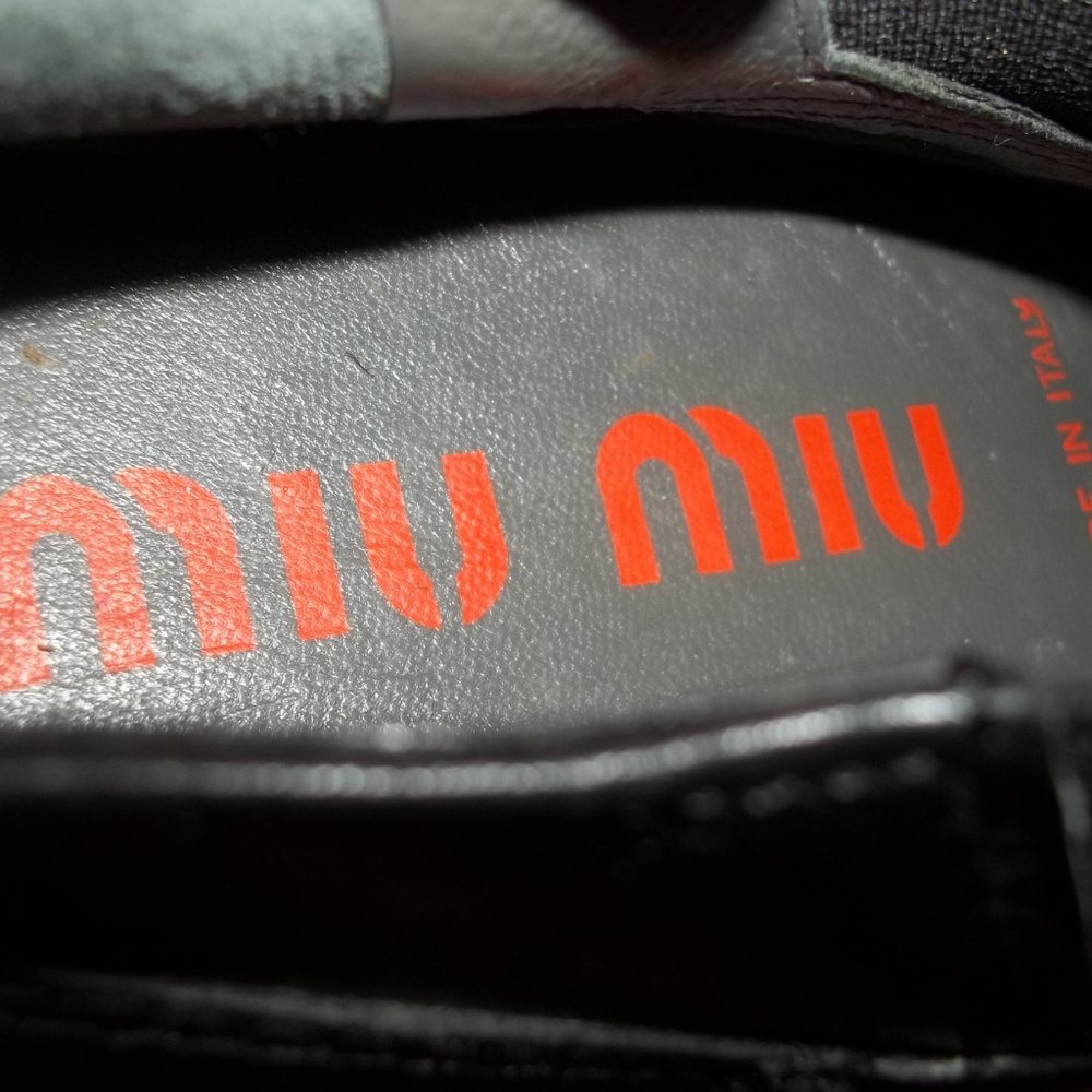 MIU MIU Black Leather Ankle Shootie Slip-On Shoes - Picture 8 of 8
